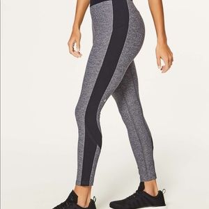 Lululemon Lululemon Box It Out Tight (Size 4)